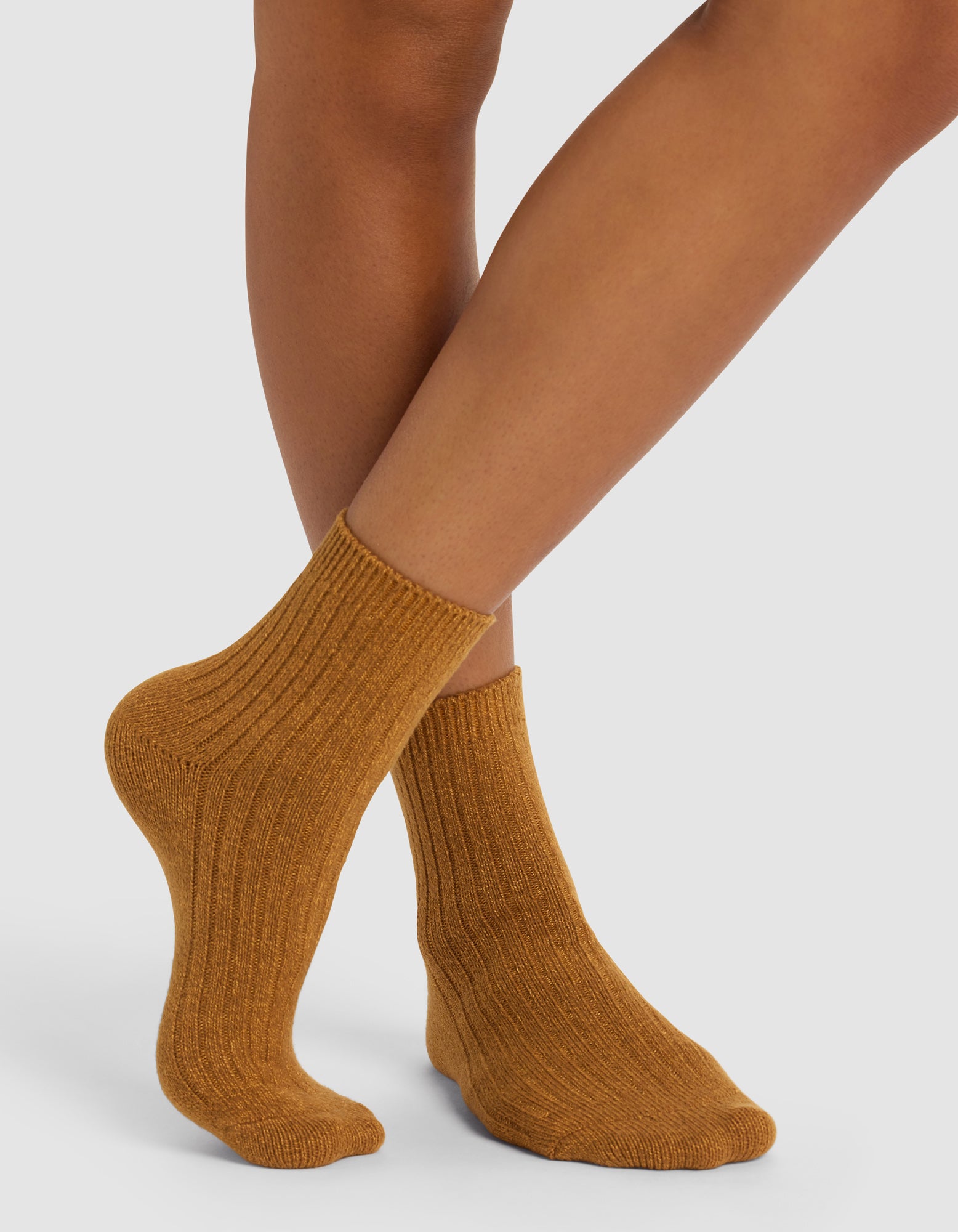 Alternative view of Women's Plush Lounge Quarter Sock 3-Pack