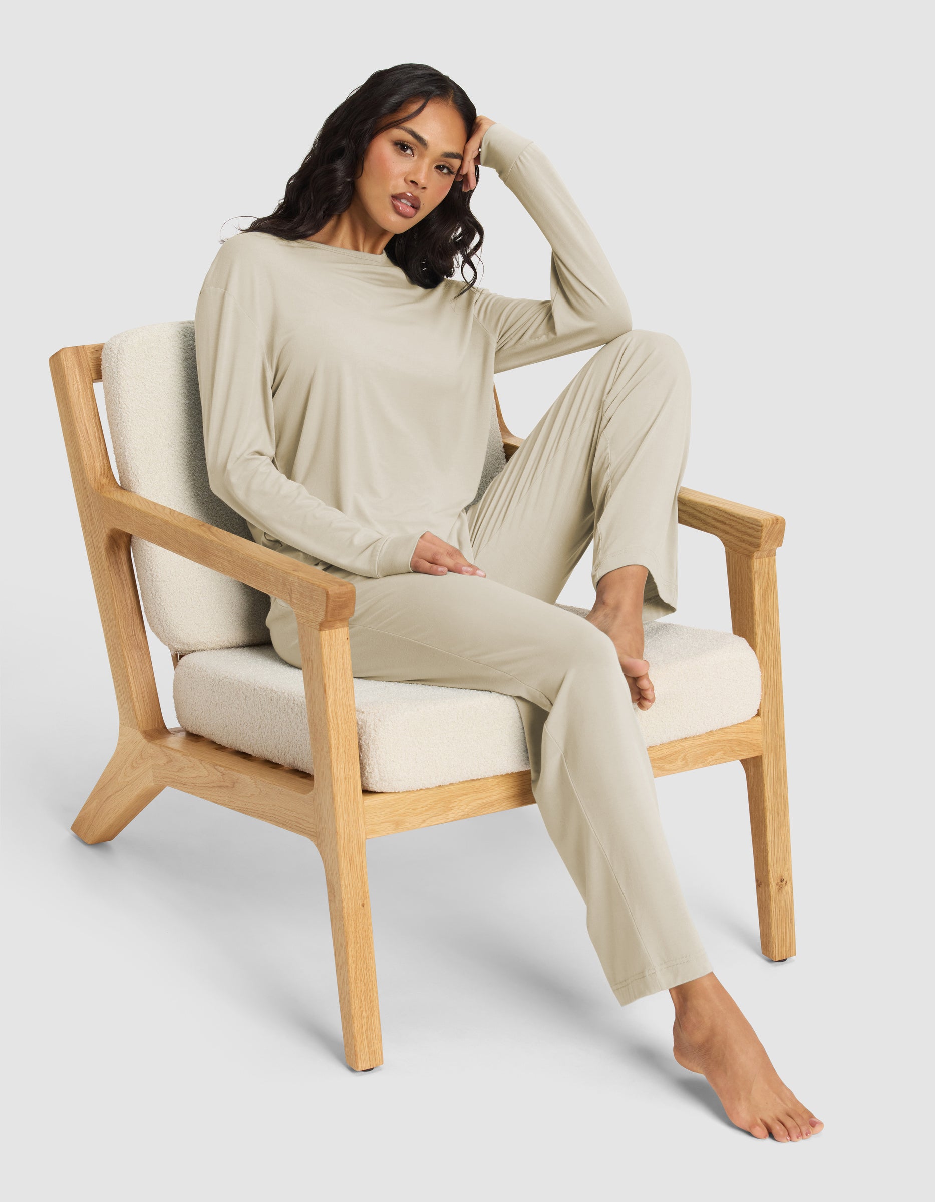Women's Loews Hotel Lounge Set - Image 3